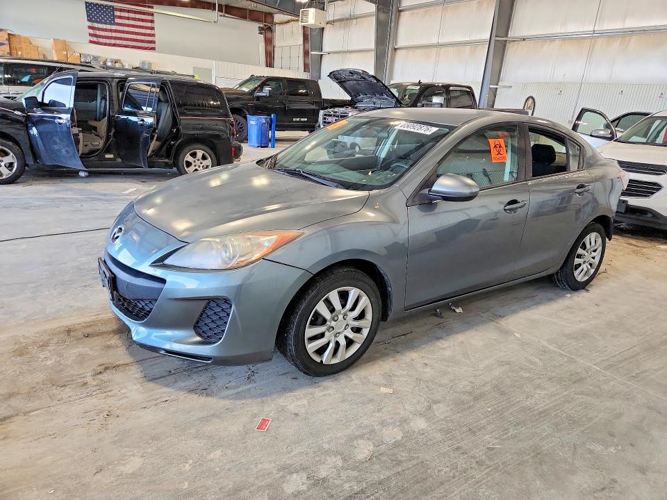 MAZDA 3 2013 with VIN JM1BL1TG3D1764732 - Photo from auction