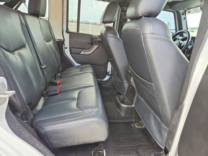 Снимка 11 от търг – 2015 JEEP WRANGLER UNLIMITED с VIN 1C4BJWDG0FL605546
