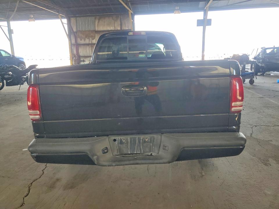 Photo 6 from auction – 2002 DODGE DAKOTA with VIN 1B7GL32N22S712601