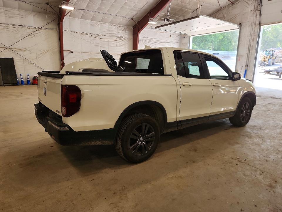 Photo 3 from auction – 2019 HONDA RIDGELINE with VIN 5FPYK3F18KB033581