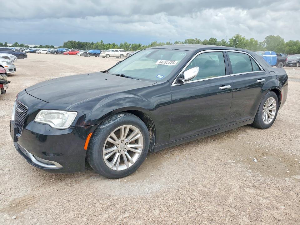 CHRYSLER 300C 2015 with VIN 2C3CCAEG6FH779901 - Photo from auction
