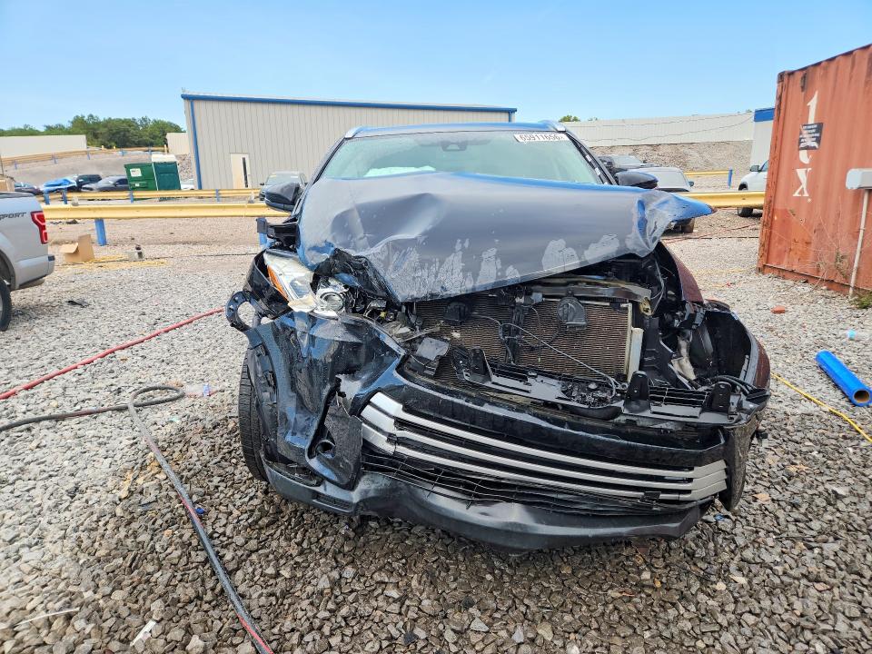 Photo 5 from auction – 2018 TOYOTA HIGHLANDER with VIN 5TDKZRFH2JS545177