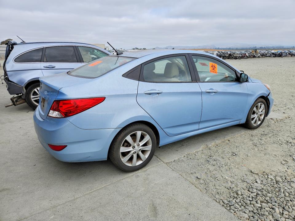 Photo 3 from auction – 2013 HYUNDAI ACCENT with VIN KMHCU4AE7DU459037