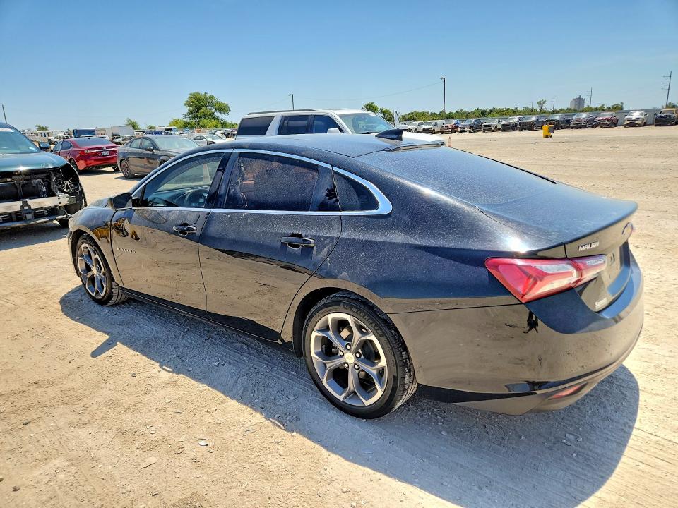 Photo 2 from auction – 2021 CHEVROLET MALIBU with VIN 1G1ZD5ST9MF026933