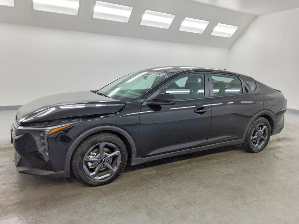 KIA K4 2026 with VIN 3KPFT4DE8TE305904 - Photo from auction