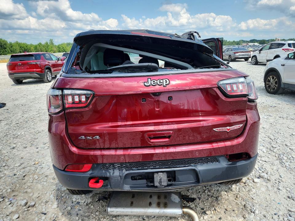 Photo 6 from auction – 2021 JEEP COMPASS with VIN 3C4NJDDB5MT593952