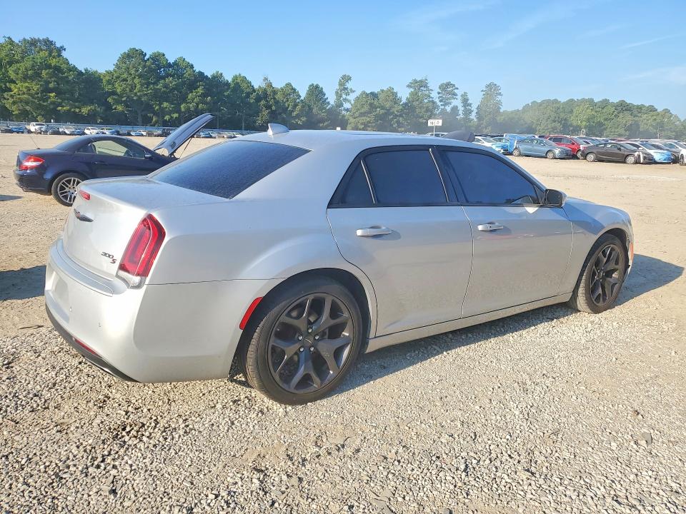 صورة رقم 3 من المزاد - 2023 CHRYSLER 300 مع VIN 2C3CCABG7PH565439