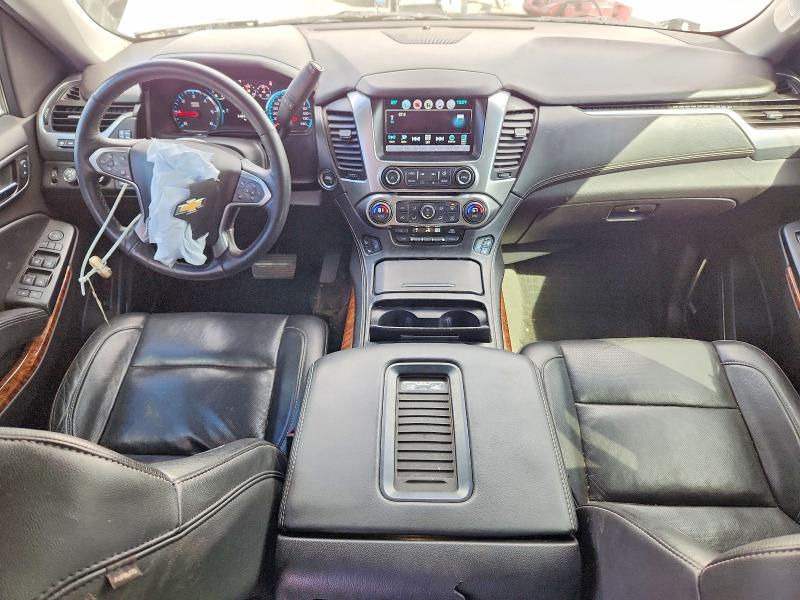 Photo 8 from auction – 2016 CHEVROLET SUBURBAN with VIN 1GNSKJKC7GR266421