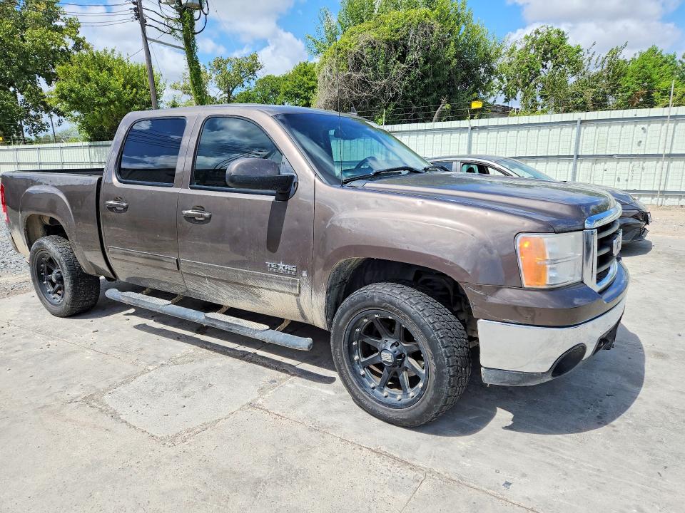 Photo 4 from auction – 2008 GMC SIERRA with VIN 2GTEC13J281308844