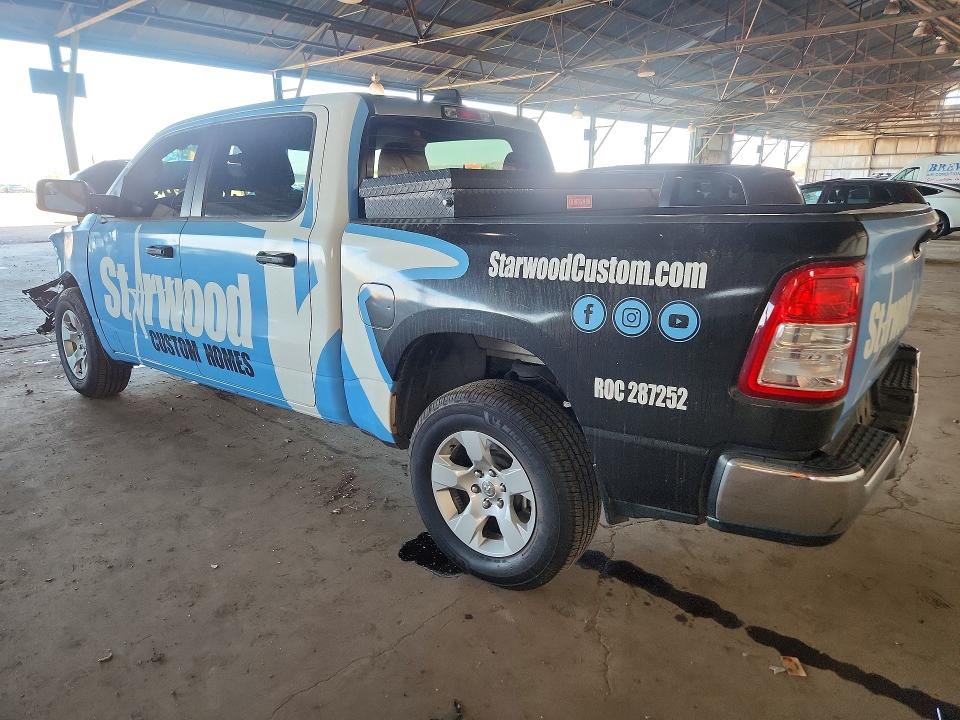 Zdjęcie 2 z aukcji – 2023 RAM 1500 z VIN 1C6RREFG0PN640647