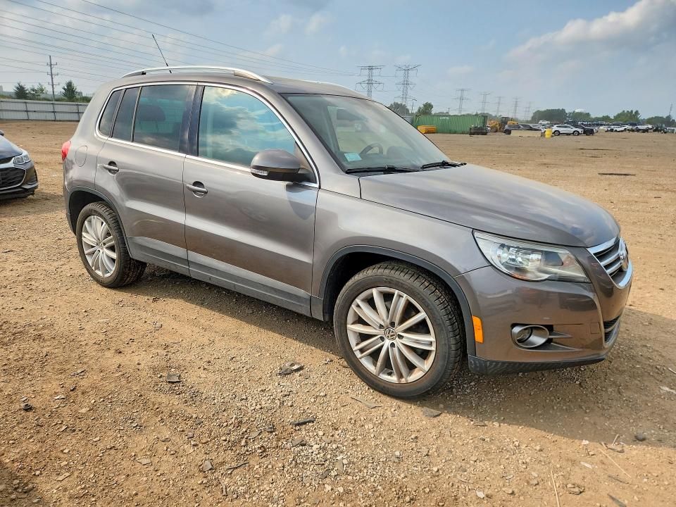 Photo 4 from auction – 2010 VOLKSWAGEN TIGUAN with VIN WVGBV7AX7AW538137