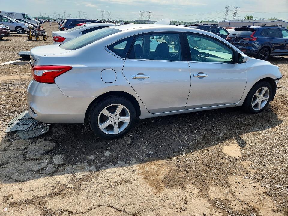 Photo 3 from auction – 2017 NISSAN SENTRA with VIN 3N1AB7AP3HL657735