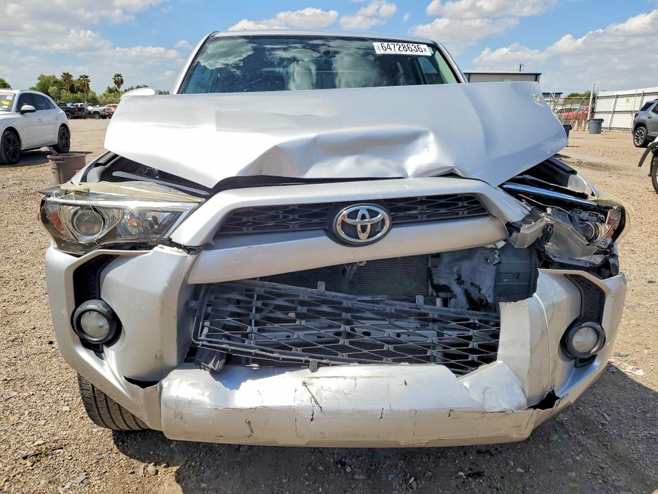 Photo 5 from auction – 2015 TOYOTA 4RUNNER with VIN JTEZU5JR9F5097471