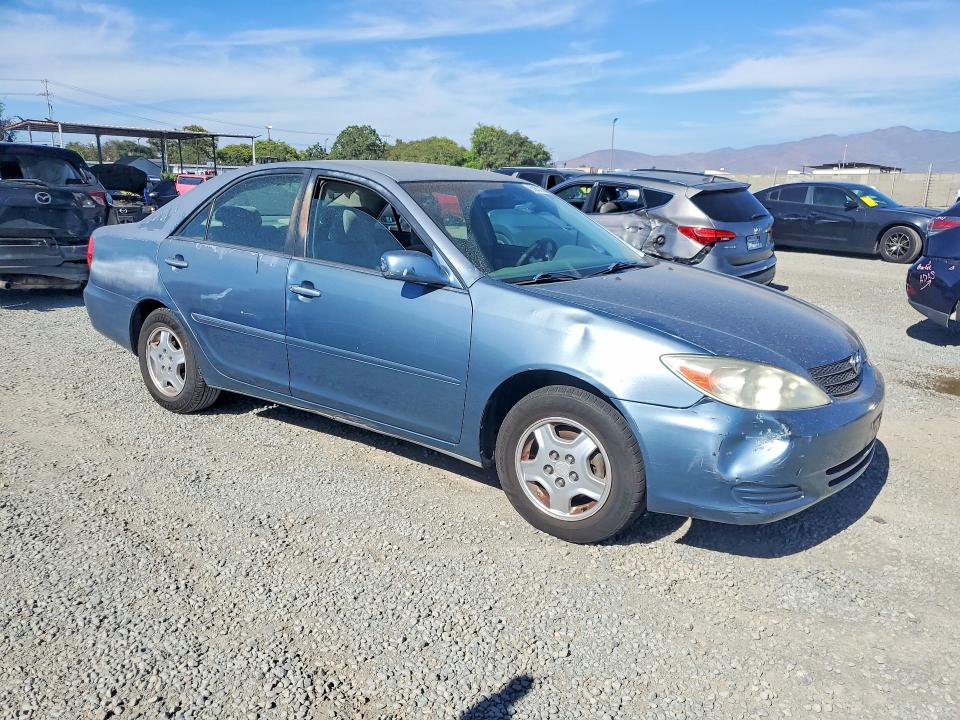 Photo 4 from auction – 2003 TOYOTA CAMRY with VIN 4T1BF32K13U552400