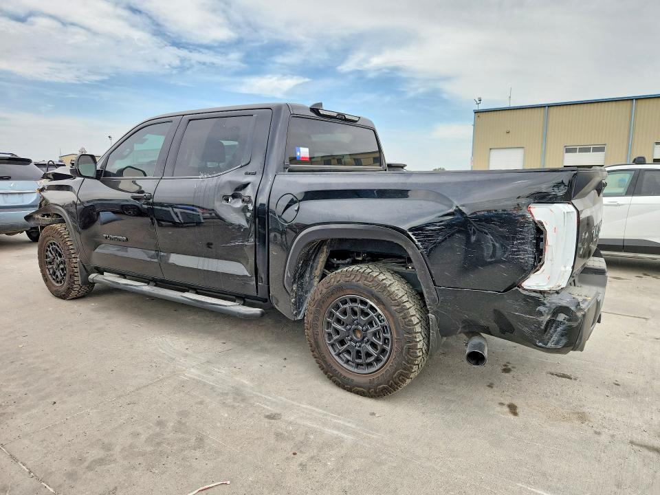 Photo 2 from auction – 2026 TOYOTA TUNDRA with VIN 5TFLA5DB1TX421126