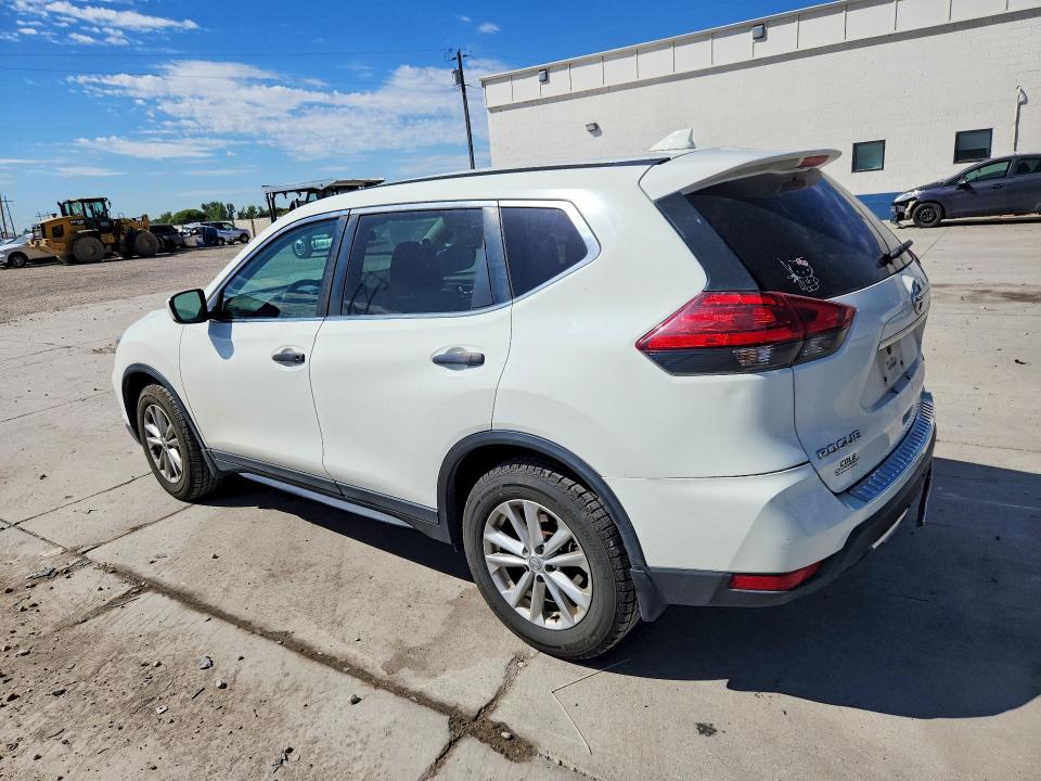 Photo 2 from auction – 2017 NISSAN ROGUE with VIN 5N1AT2MM1HC733894