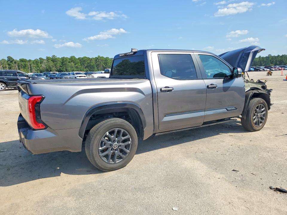 Photo 3 from auction – 2024 TOYOTA TUNDRA with VIN 5TFNC5DB8RX063051