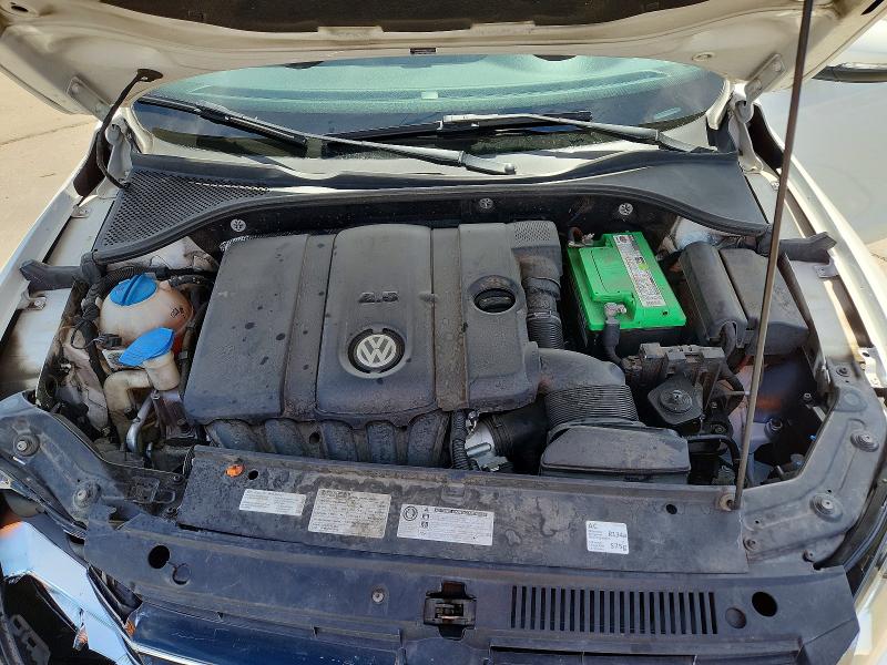 Photo 11 from auction – 2012 VOLKSWAGEN PASSAT with VIN 1VWBP7A32CC097322