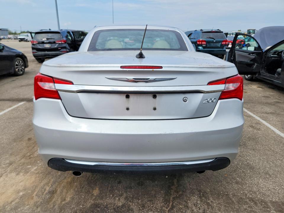 Photo 6 from auction – 2011 CHRYSLER 200 with VIN 1C3BC7EG5BN529985