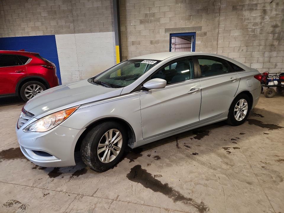 HYUNDAI SONATA 2011 with VIN 5NPEB4AC5BH230929 - Photo from auction