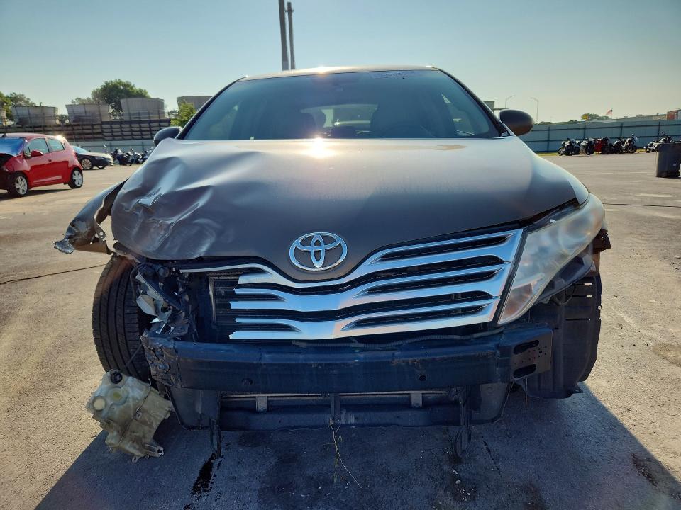 Photo 5 from auction – 2010 TOYOTA VENZA with VIN 4T3ZK3BB6AU027492