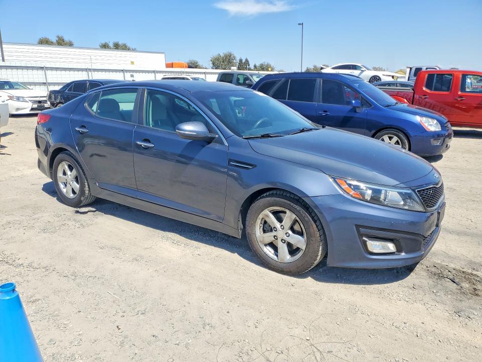 Photo 4 from auction – 2015 KIA OPTIMA with VIN KNAGM4A70F5569039