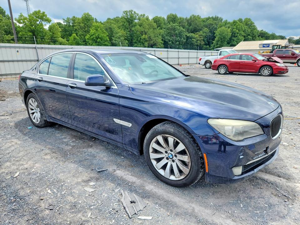 Photo 4 from auction – 2010 BMW 750 with VIN WBAKC6C53AC393337