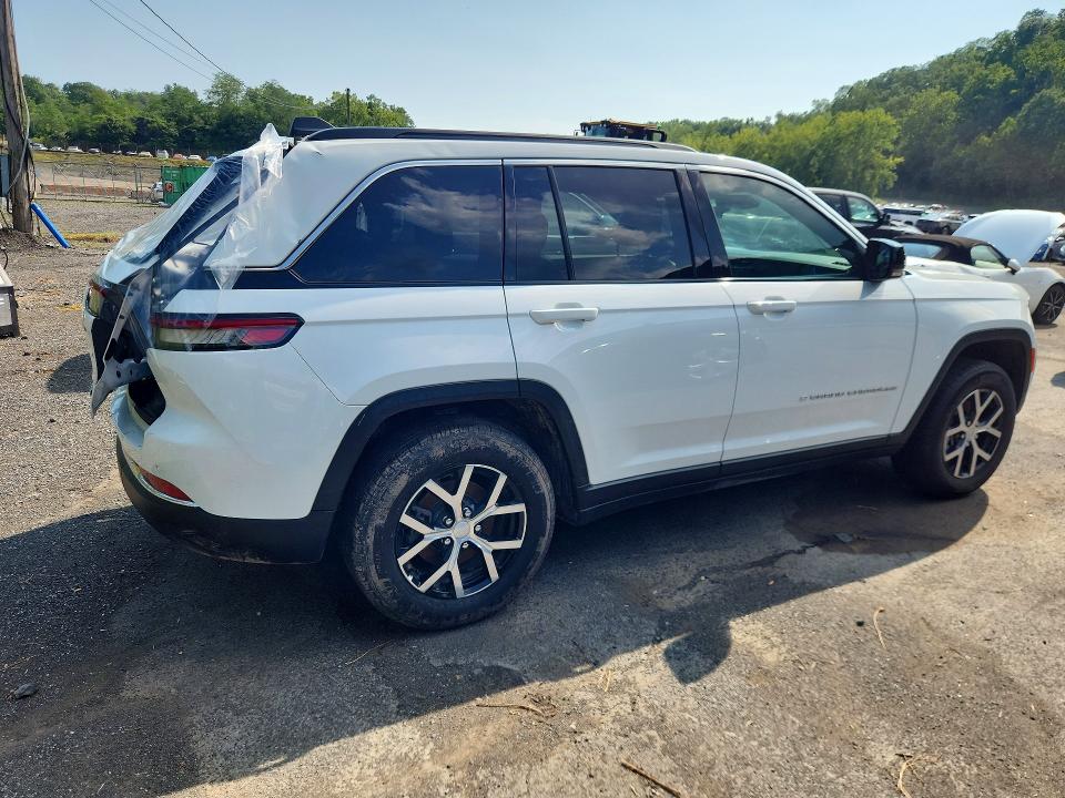 Снимка 3 от търг – 2025 JEEP GRAND CHEROKEE с VIN 1C4RJHBG8SC320214