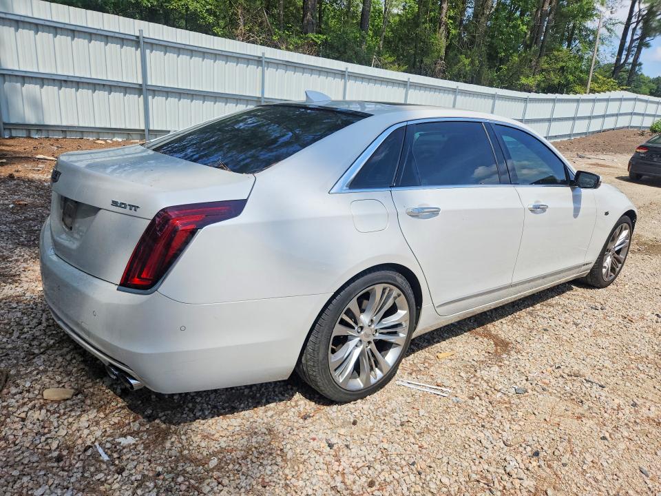 صورة رقم 3 من المزاد - 2017 CADILLAC CT6 مع VIN 1G6KN5R69HU196249