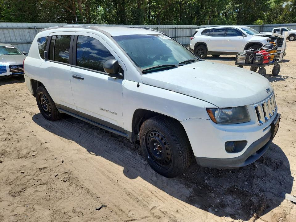 Фото 4 с аукциона – 2015 JEEP COMPASS с VIN 1C4NJDBB7FD417836