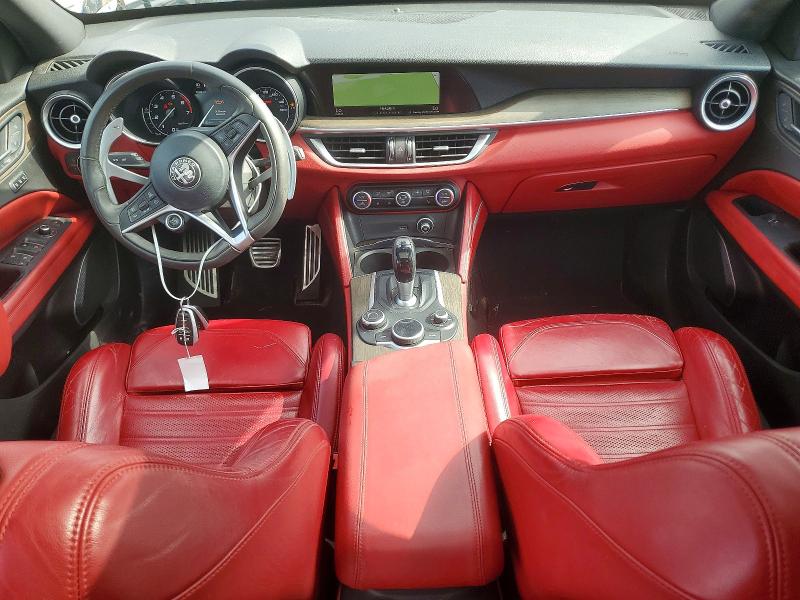 Photo 8 from auction – 2018 ALFA ROMEO STELVIO with VIN ZASFAKNNXJ7B90591