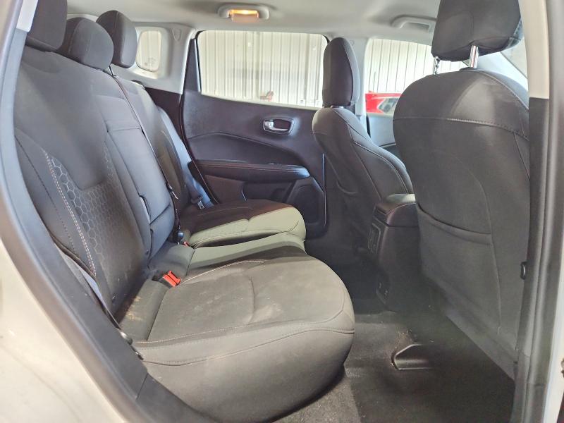 Photo 11 from auction – 2019 JEEP COMPASS with VIN 3C4NJCAB8KT835158