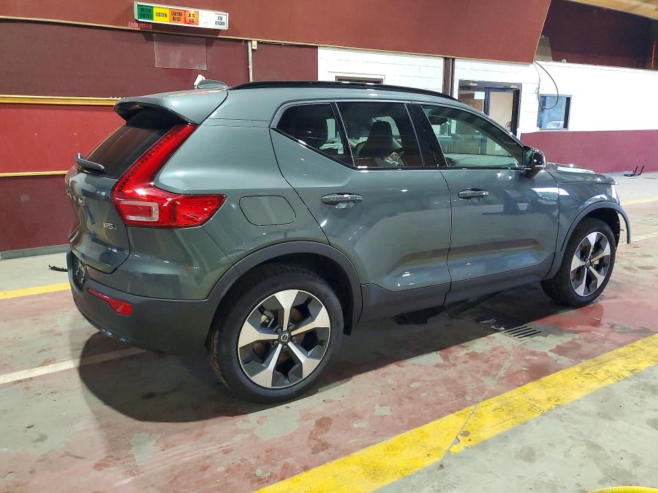 Photo 3 from auction – 2026 VOLVO XC40 with VIN YV4L12UC9T2776904
