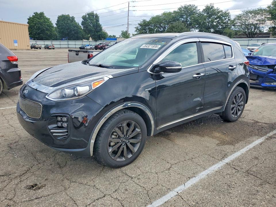 KIA SPORTAGE 2018 with VIN KNDPNCAC4J7409668 - Photo from auction
