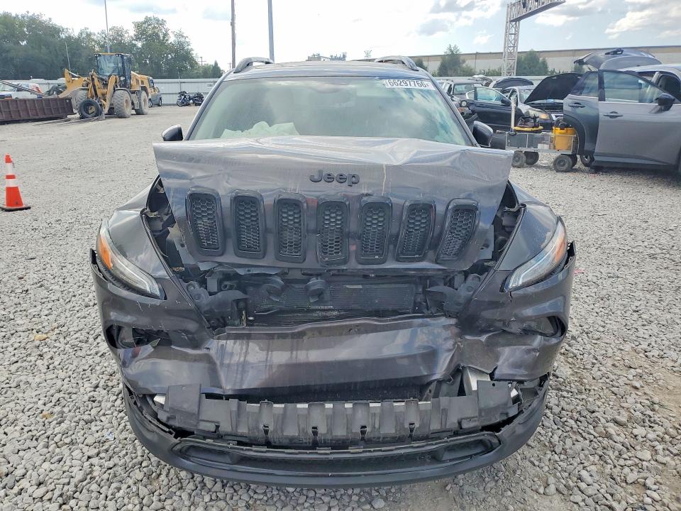 Photo 5 from auction – 2017 JEEP CHEROKEE with VIN 1C4PJMDS0HW560866