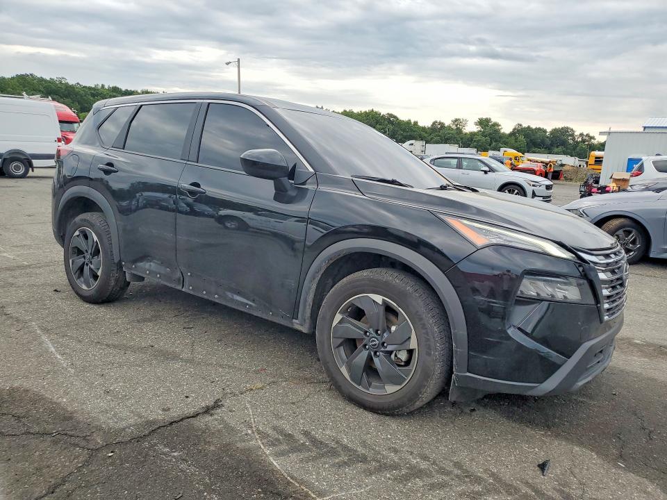 Photo 4 from auction – 2025 NISSAN ROGUE with VIN 5N1BT3BA0SC791926