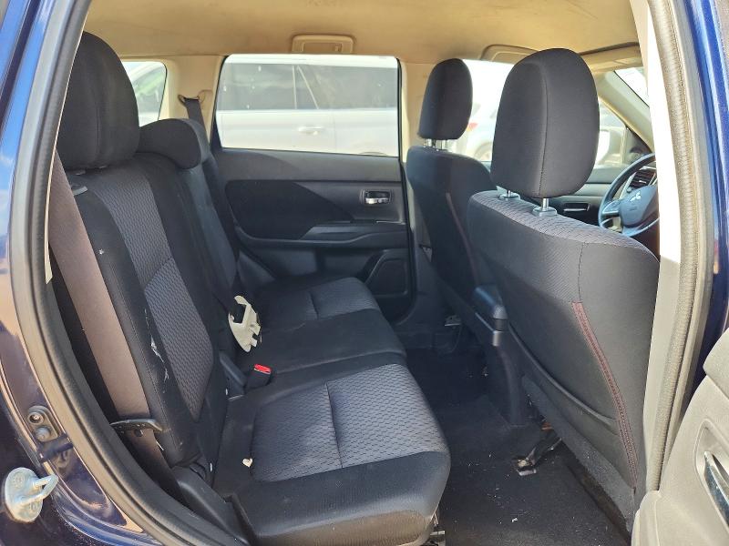 Photo 11 from auction – 2014 MITSUBISHI OUTLANDER with VIN JA4AZ3A34EZ015358