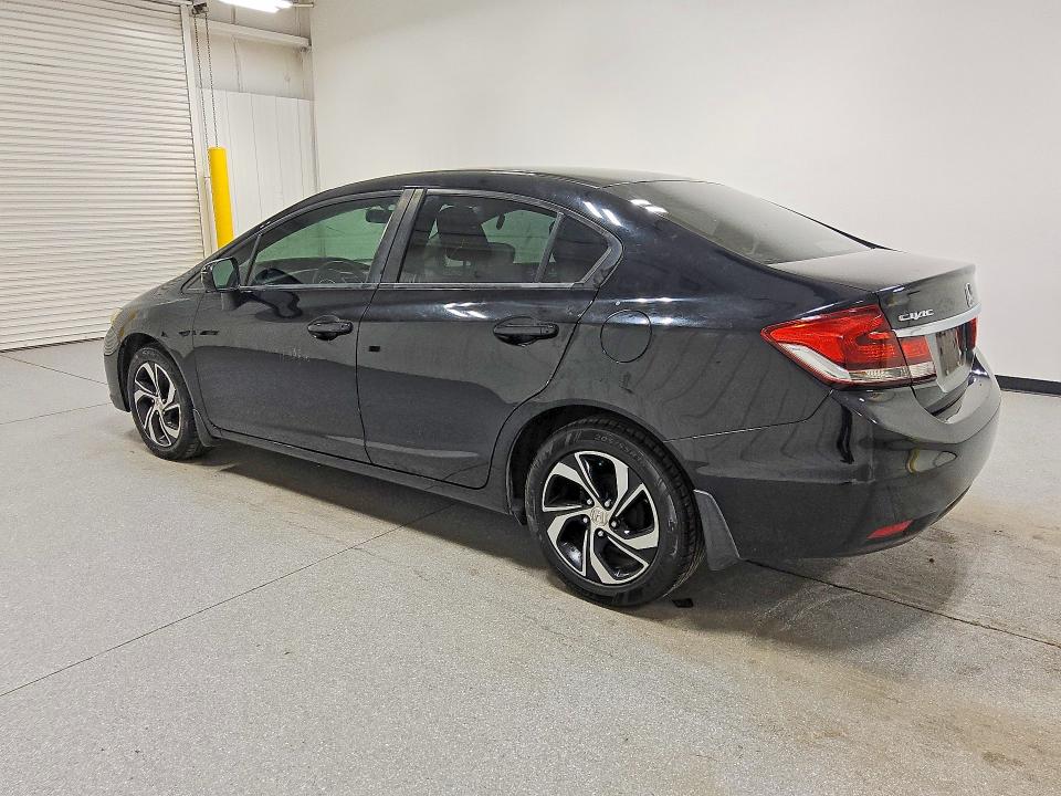 Снимка 2 от търг – 2015 HONDA CIVIC с VIN 19XFB2F5XFE077994