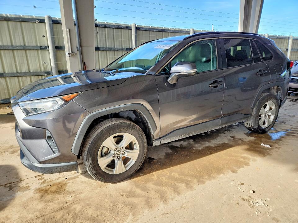 TOYOTA RAV4 2021 with VIN 2T3W1RFV0MC134511 - Photo from auction