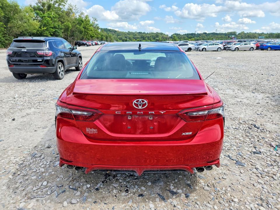 Photo 6 from auction – 2023 TOYOTA CAMRY with VIN 4T1K61AK2PU141857