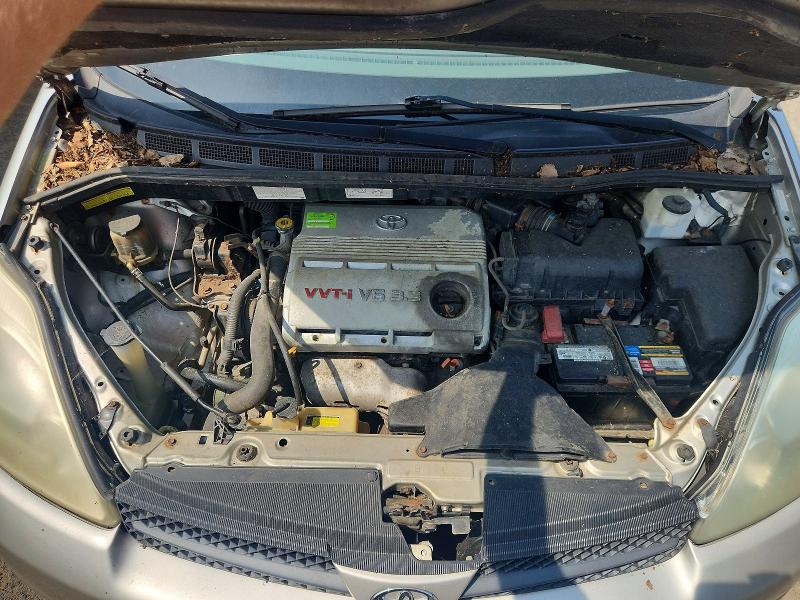 Photo 12 from auction – 2004 TOYOTA SIENNA with VIN 5TDZA22C64S093939