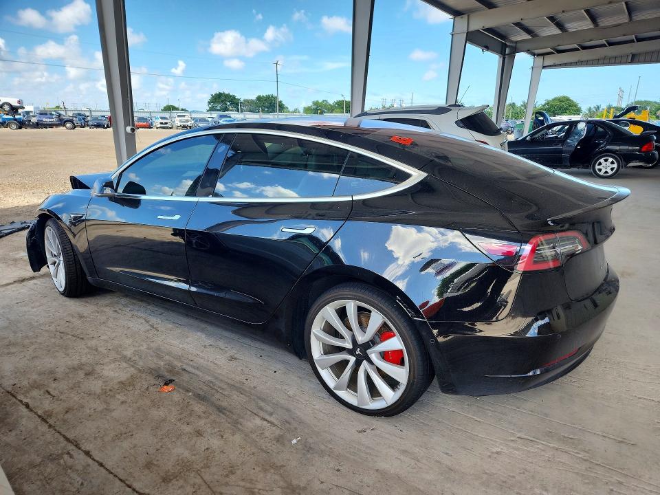 Photo 2 from auction – 2018 TESLA MODEL 3 with VIN 5YJ3E1EB3JF182911