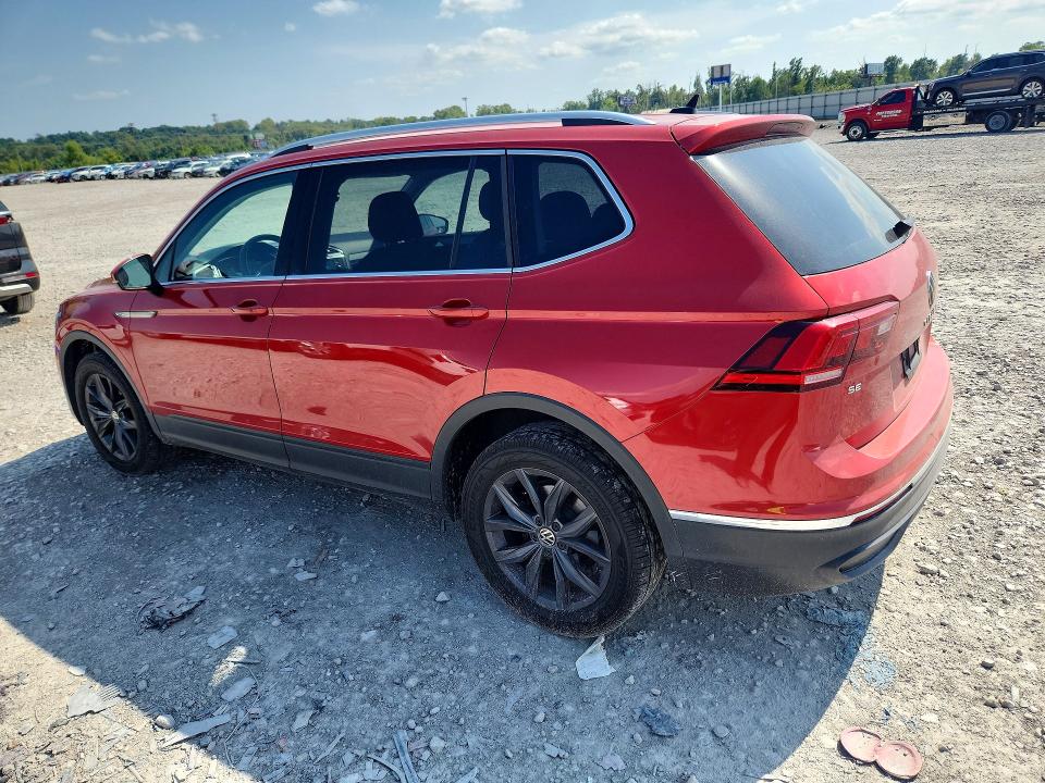 Photo 2 from auction – 2022 VOLKSWAGEN TIGUAN with VIN 3VV2B7AX2NM125269