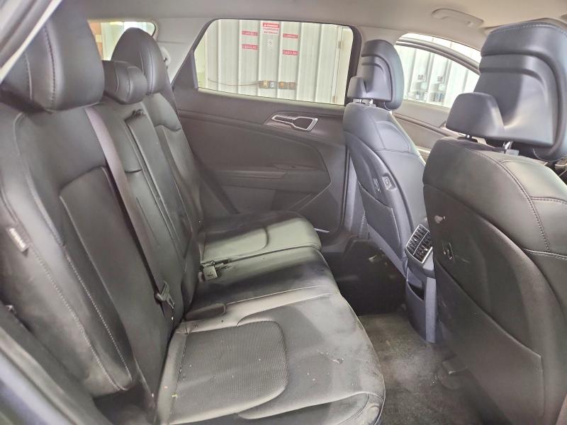 Снимка 11 от търг – 2024 KIA SPORTAGE с VIN 5XYK33DF3RG212477