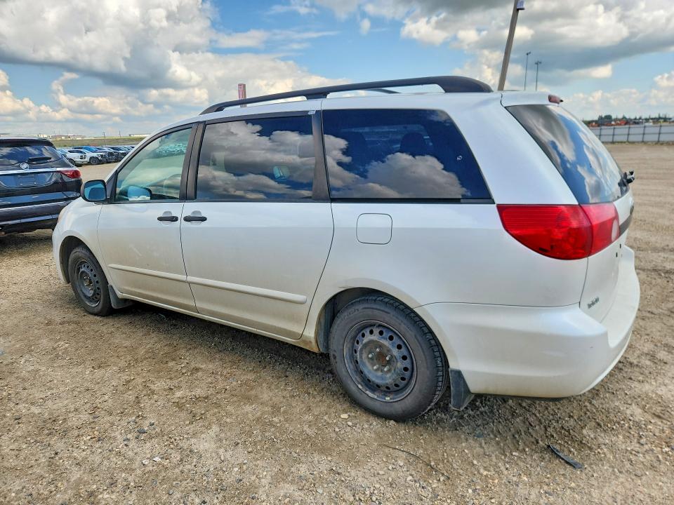 Photo 2 from auction – 2010 TOYOTA SIENNA with VIN 5TDZK4CC3AS338201