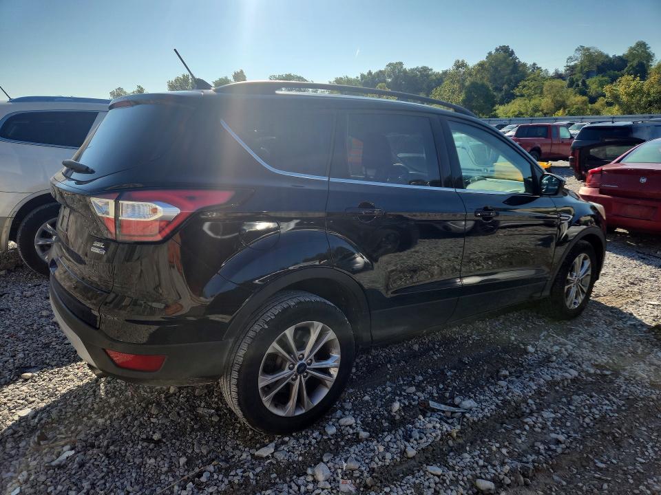 Снимка 3 от търг – 2018 FORD ESCAPE с VIN 1FMCU9HD0JUA89961