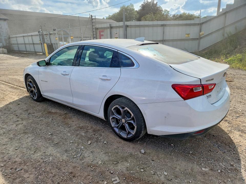 Photo 2 from auction – 2023 CHEVROLET MALIBU with VIN 1G1ZD5ST2PF123783