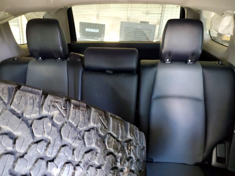 Zdjęcie 10 z aukcji – 2018 TOYOTA 4RUNNER z VIN JTEBU5JR7J5558306