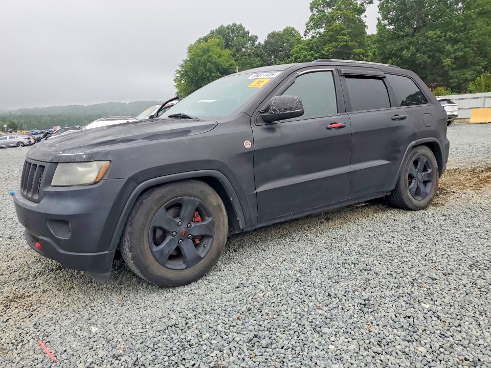 2013 JEEP GRAND CHEROKEE - Търг №63811436