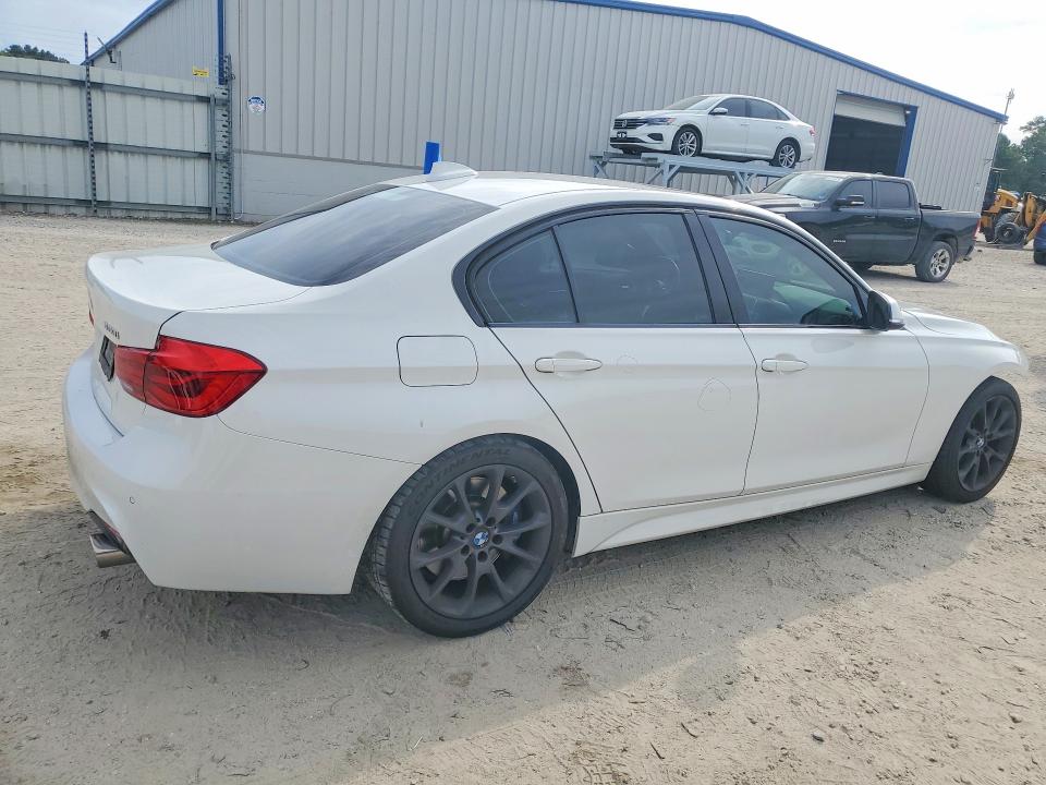 Photo 3 from auction – 2017 BMW 330 with VIN WBA8B9G3XHNU55998